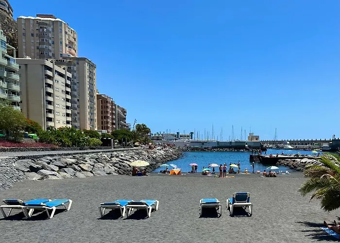 Artistic Beachfront Апартаменты