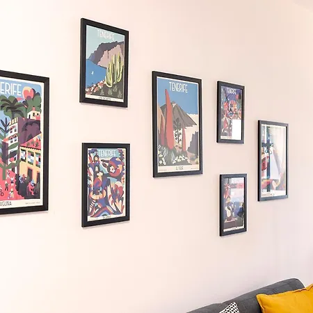 Artistic Beachfront Daire