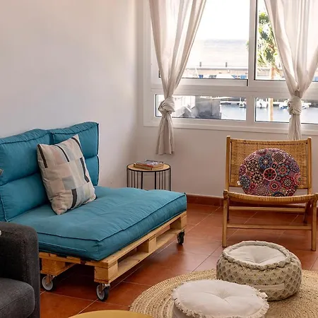 Daire Artistic Beachfront