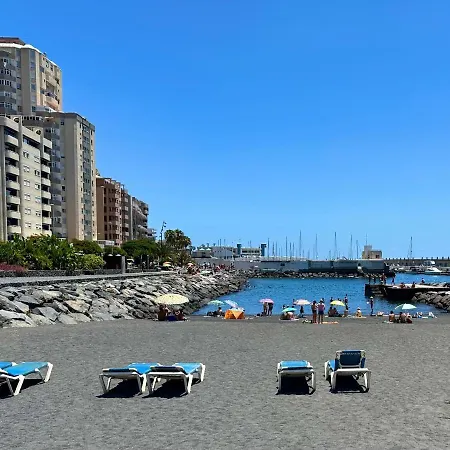 Artistic Beachfront Appartement