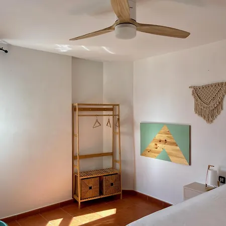 Artistic Beachfront Appartement Radazul